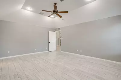 621 Daniel Drive, Burleson, TX 76028 - Photo 21