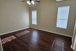 922 Meadow Flower Ln, Garland, TX 75043 - Photo 19