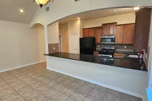 922 Meadow Flower Ln, Garland, TX 75043 - Photo 9