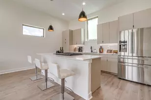 3231 Elihu St, Dallas, TX 75210 - Photo 3