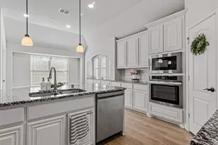 326 W Autumn Hill Bluff, Lavon, TX 75166 - Photo 11