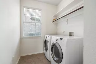 910 Waterside Dr, Euless, TX 76039 - Photo 5