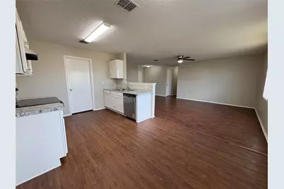 325 Indian Blanket Drive, Burleson, TX 76028 - Photo 5