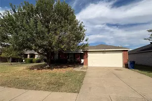 325 Indian Blanket Dr, Burleson, TX 76028 - Photo 1