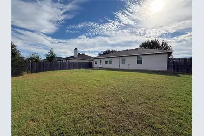 325 Indian Blanket Drive, Burleson, TX 76028 - Photo 19