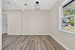 1704 Sharon St, Arlington, TX 76010 - Photo 7