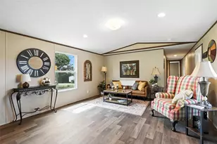 4214 W Virginia Dr, Granbury, TX 76048 - Photo 3