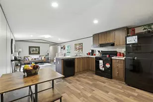 4214 W Virginia Dr, Granbury, TX 76048 - Photo 7