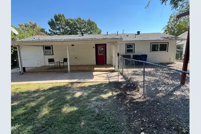 603 N Denton Avenue, Justin, TX 76247 - Photo 35