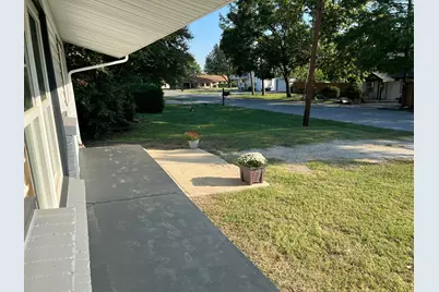 603 N Denton Avenue, Justin, TX 76247 - Photo 7