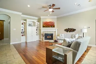 5848 River Meadows Pl, Fort Worth, TX 76112 - Photo 13