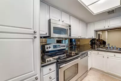 10209 Regal Oaks Drive #112, Dallas, TX 75230 - Photo 25