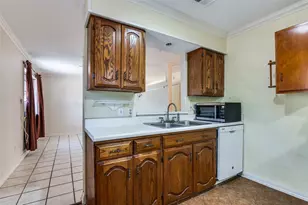 583 Wind River Dr, Duncanville, TX 75116 - Photo 7