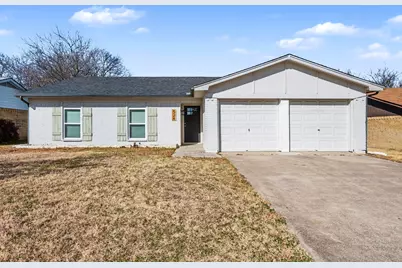 524 Cole Avenue, Saginaw, TX 76179 - Photo 1