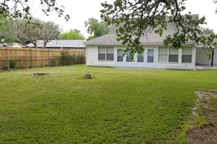 758 Briarwood Ln, Hurst, TX 76053 - Photo 5