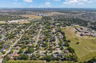 3925 Sapling Dr, Balch Springs, TX 75180 - Photo 23