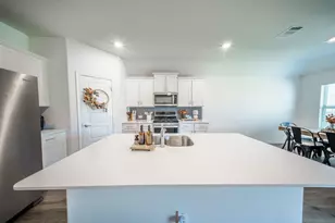 9913 Autumn Leaves Ln, Aubrey, TX 76227 - Photo 17