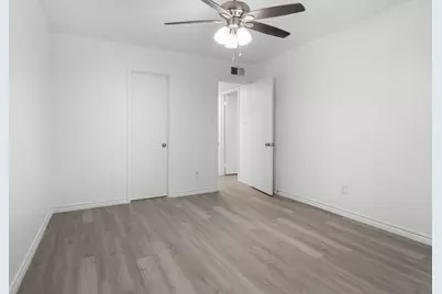 404 Dollins Street, Cedar Hill, TX 75104 - Photo 17