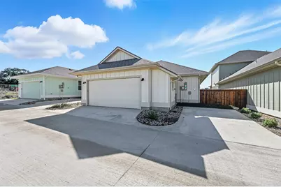 102 Cardinal Woods Court, Granbury, TX 76049 - Photo 31