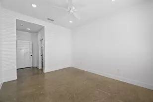 102 Cardinal Woods Ct, Granbury, TX 76049 - Photo 17