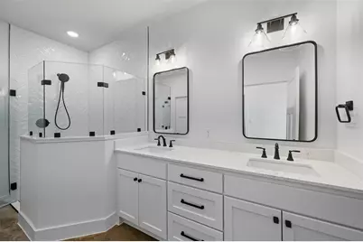 102 Cardinal Woods Court, Granbury, TX 76049 - Photo 23