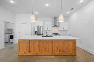 102 Cardinal Woods Ct, Granbury, TX 76049 - Photo 5