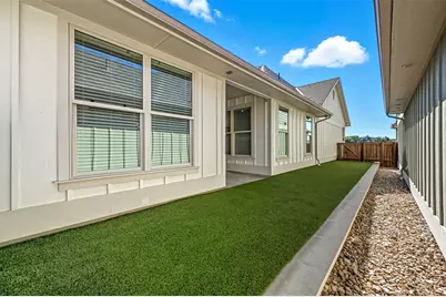 102 Cardinal Woods Court, Granbury, TX 76049 - Photo 29