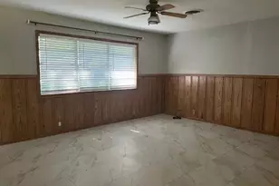 1711 Harris St, Gainesville, TX 76240 - Photo 5