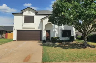 3120 Longbow Dr, Grand Prairie, TX 75052 - Photo 1