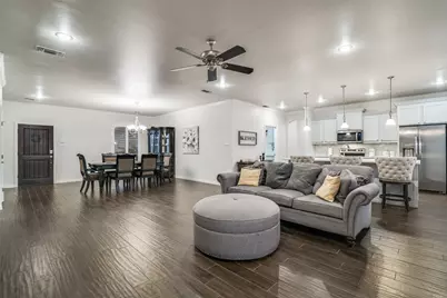 1165 Chartres Street, Oak Ridge, TX 75142 - Photo 9