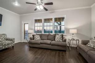 1165 Chartres St, Oak Ridge, TX 75142 - Photo 17