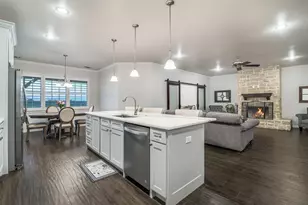 1165 Chartres St, Oak Ridge, TX 75142 - Photo 13