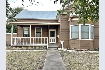 1211 Hutchings Street, Goldthwaite, TX 76844 - Photo 1