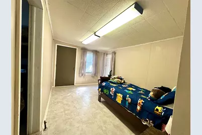 1211 Hutchings Street, Goldthwaite, TX 76844 - Photo 17