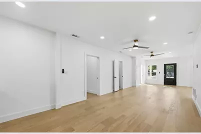 710 S Glasgow Drive, Dallas, TX 75223 - Photo 9