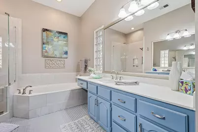 900 McCoy Drive, Irving, TX 75062 - Photo 27