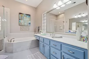 900 McCoy Dr, Irving, TX 75062 - Photo 27