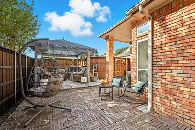 900 McCoy Drive, Irving, TX 75062 - Photo 37