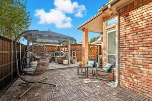 900 McCoy Dr, Irving, TX 75062 - Photo 37