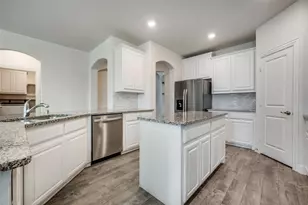 1528 Trailwood Ter, Little Elm, TX 76227 - Photo 3