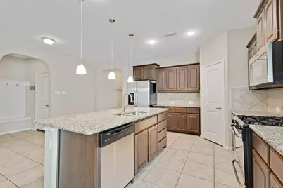 2840 Saddle Creek Drive, Fort Worth, TX 76177 - Photo 11