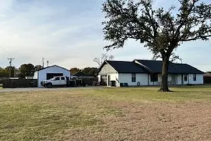 700 Arapaho Dr, Tioga, TX 76271 - Photo 7