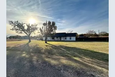 700 Arapaho Drive, Tioga, TX 76271 - Photo 5