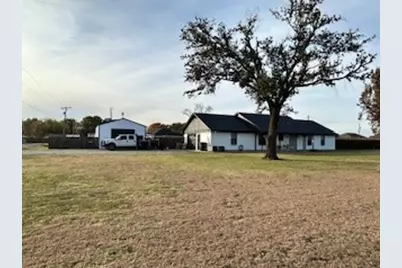 700 Arapaho Drive, Tioga, TX 76271 - Photo 9