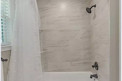 201 S Coulston Street, Granbury, TX 76048 - Photo 21