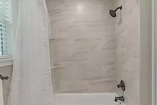 201 S Coulston St, Granbury, TX 76048 - Photo 21