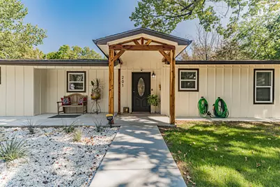 201 S Coulston Street, Granbury, TX 76048 - Photo 1