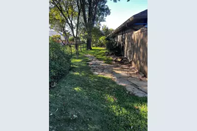 2204 Bridge View Lane, Plano, TX 75093 - Photo 3