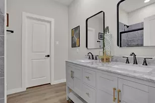 705 E Hanna St, Denison, TX 75021 - Photo 13