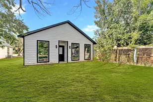 705 E Hanna St, Denison, TX 75021 - Photo 25